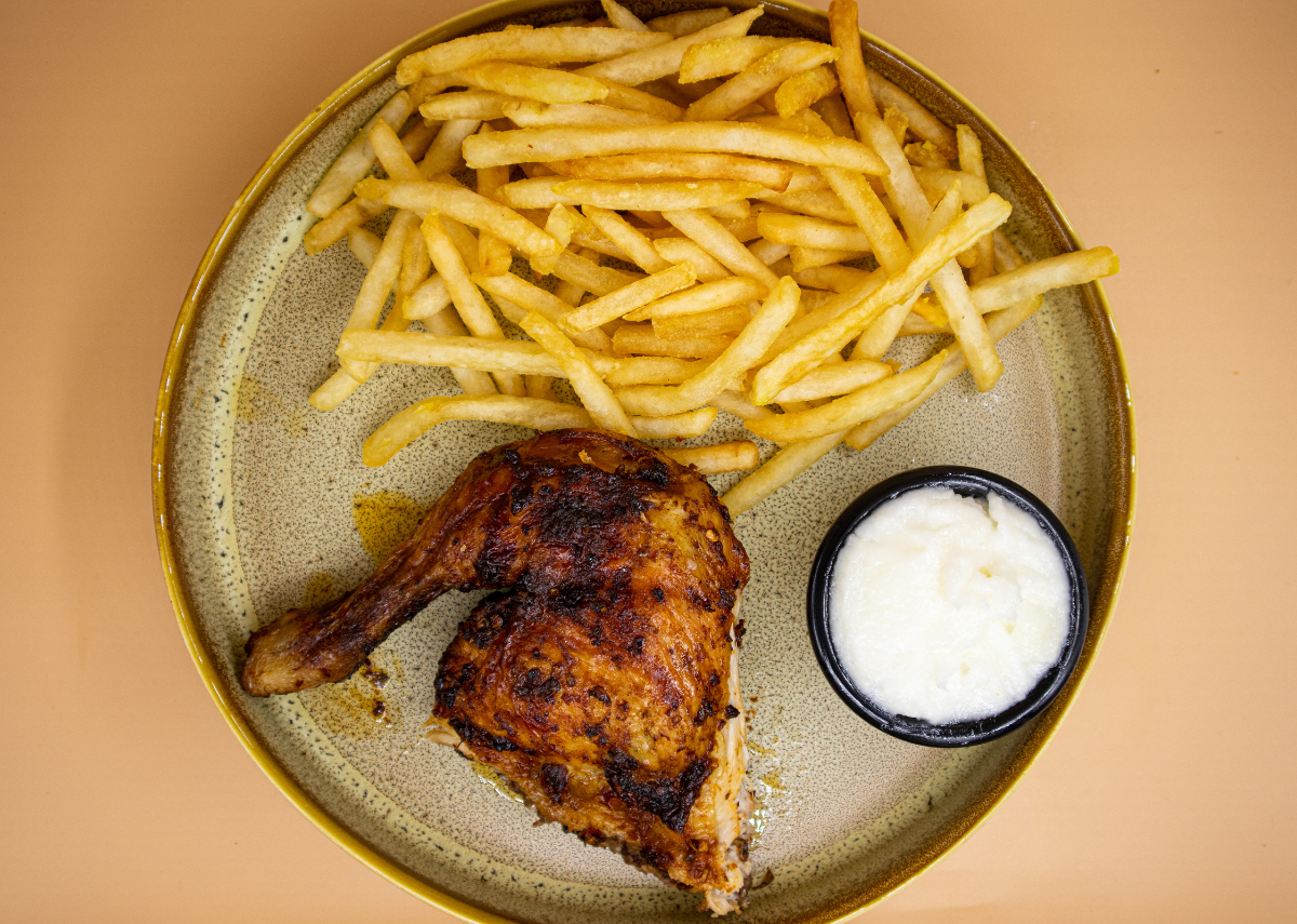 Quarter Chicken and Chips with Garlic Dip